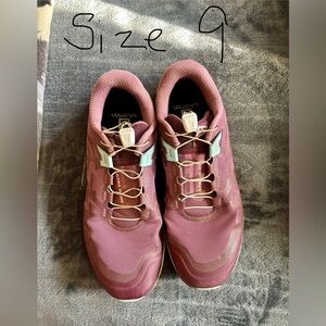 Salomon Women's Rose Athletic Shoes